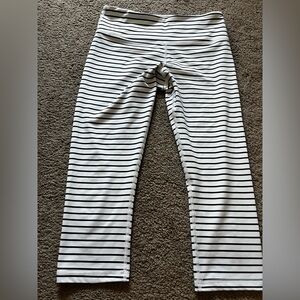 Scorpio Sol Black and White Striped Capri Crop Leggings XS